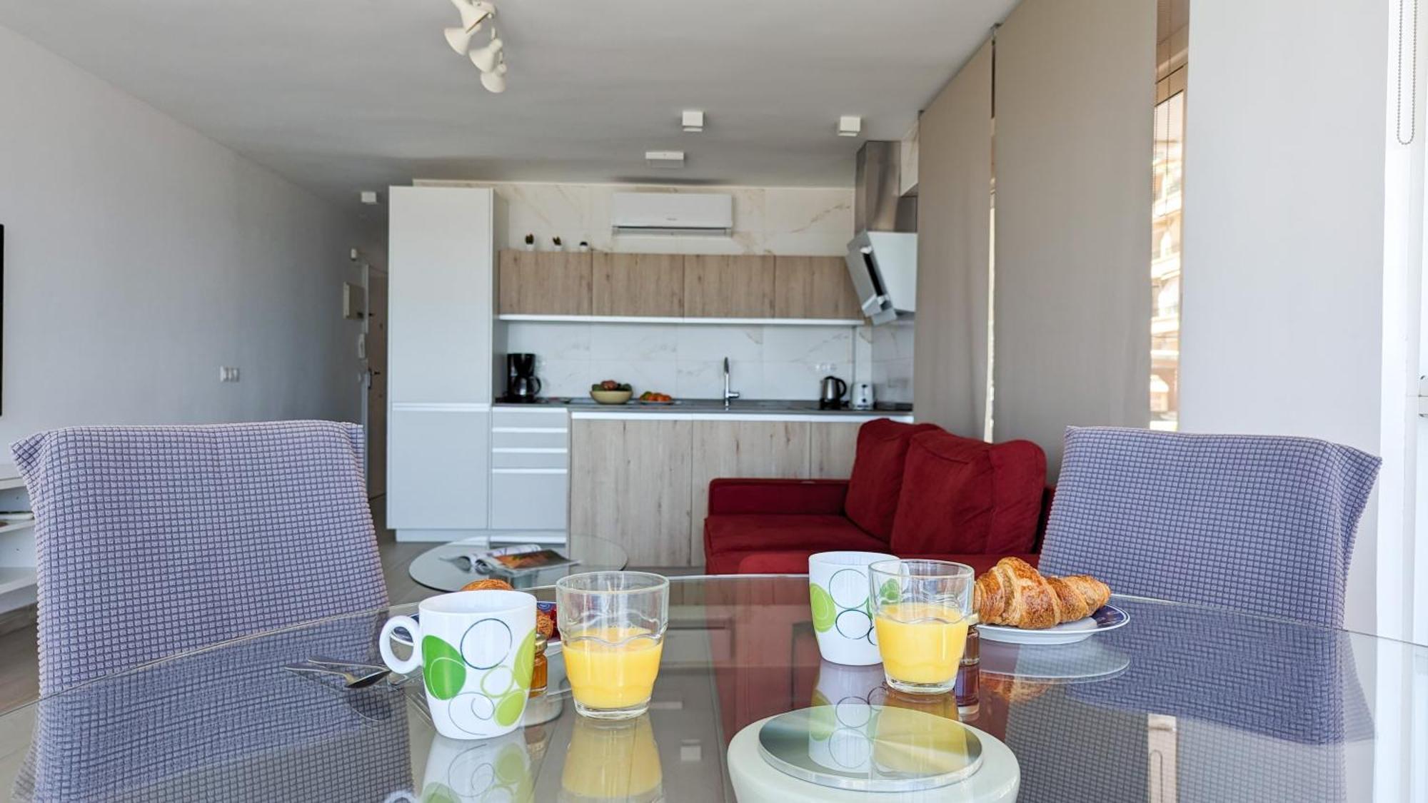 Esmeralda Sea Front Apartment Benidorm Exteriör bild